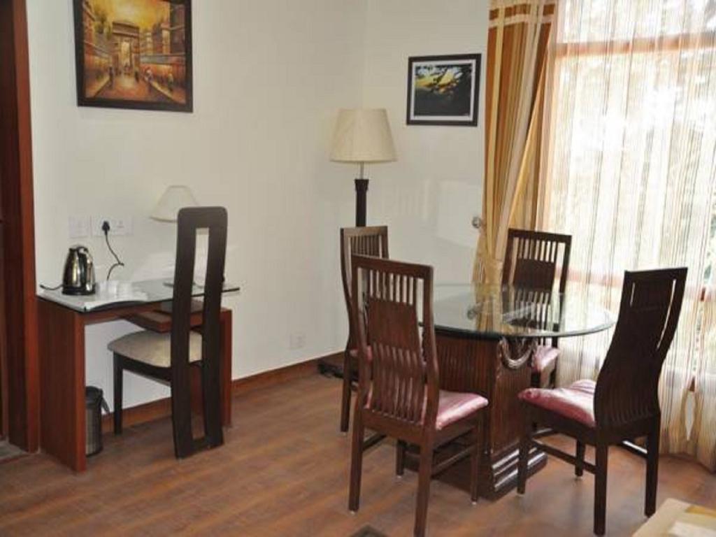 Hotel Southgate Шімла Екстер'єр фото