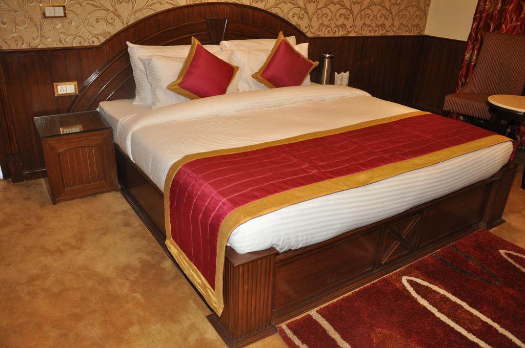 Hotel Southgate Шімла Екстер'єр фото