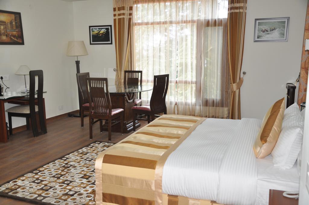 Hotel Southgate Шімла Екстер'єр фото