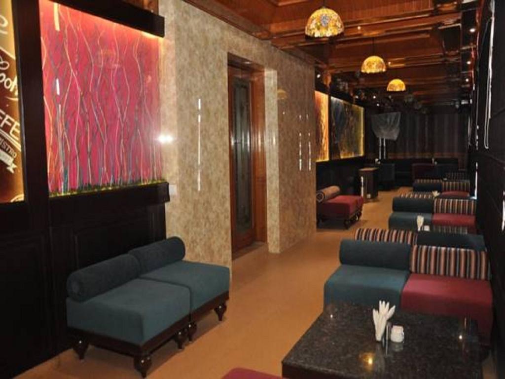 Hotel Southgate Шімла Екстер'єр фото