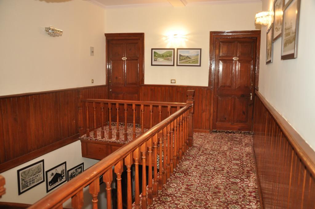 Hotel Southgate Шімла Екстер'єр фото